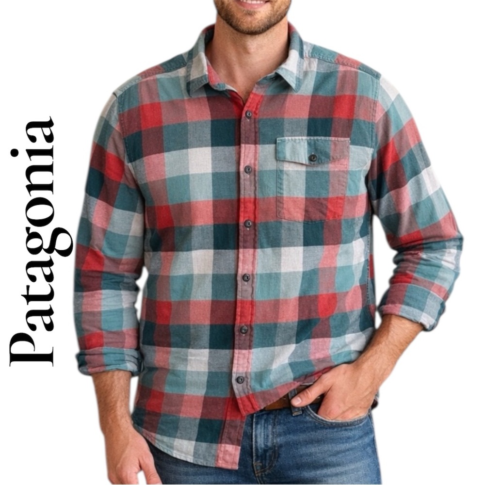 Patagonia Men’s Lightweight Fjord
Flannel Shirt. Size large. EUC!